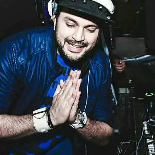 DJ Akhil Talreja